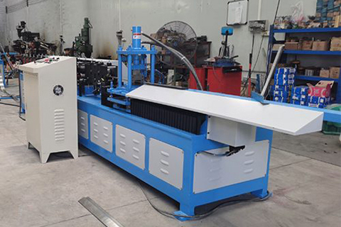 置物(wù)架边框追剪冷弯成型机